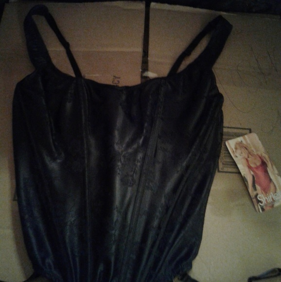 Bustier - Picture 1 of 3